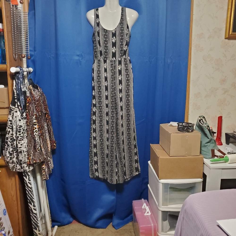 {Forever 21} Sleeveless Jumpsuit